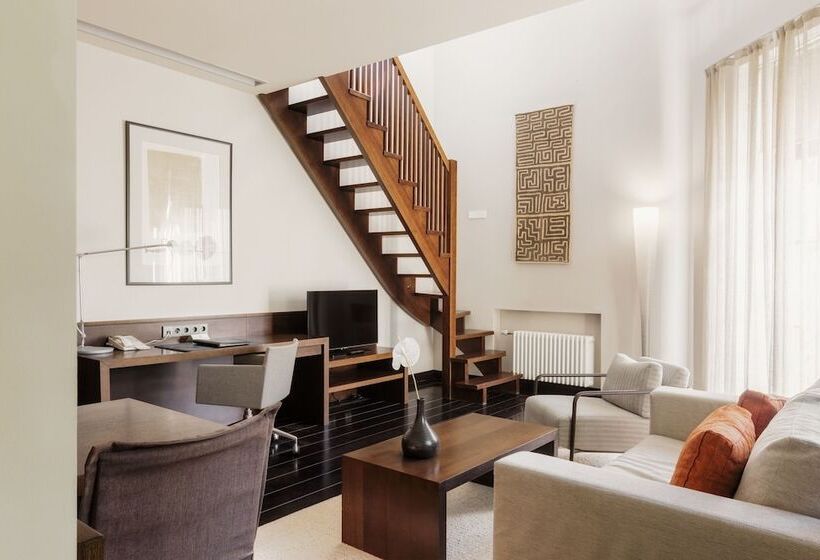هتل Bergs Suites