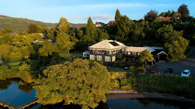 هتل Black Swan Lakeside Boutique
