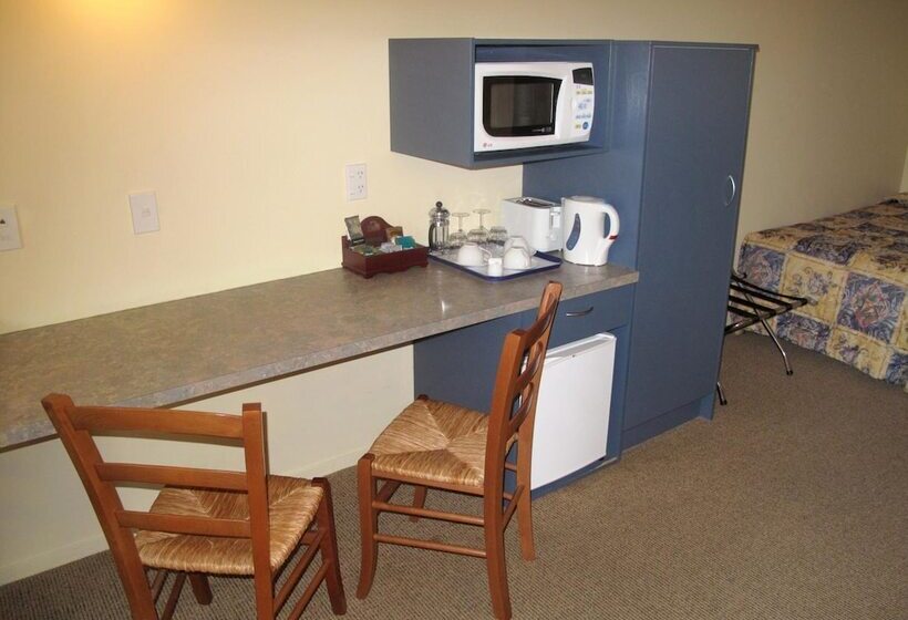 هتل Elliotts Kapiti Coast Motor Lodge