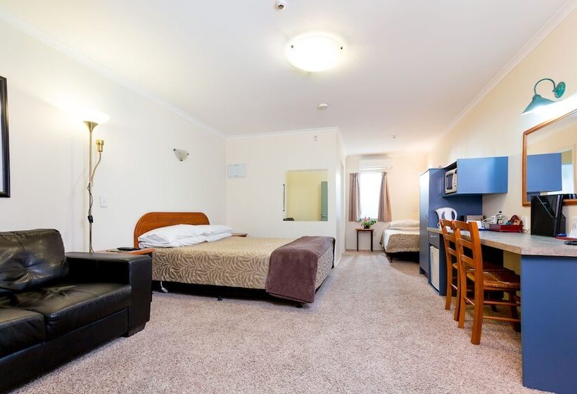 هتل Elliotts Kapiti Coast Motor Lodge