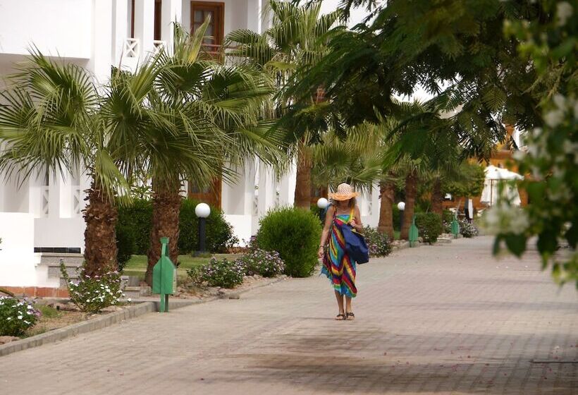 هتل Happy Life Village Dahab