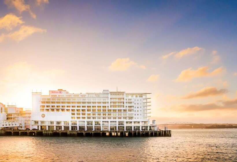 هتل Hilton Auckland