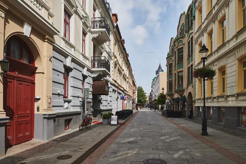 هتل L Stadsparken