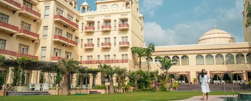 Le Meridien Jaipur Resort & Spa