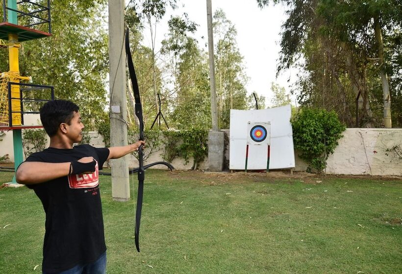 בית מלון כפרי Le Méridien Jaipur Resort & Spa