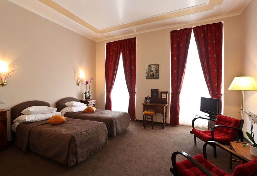 Fotos del hotel Leonardo Prague:  2