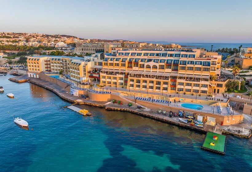 فندق Marina  Corinthia Beach Resort