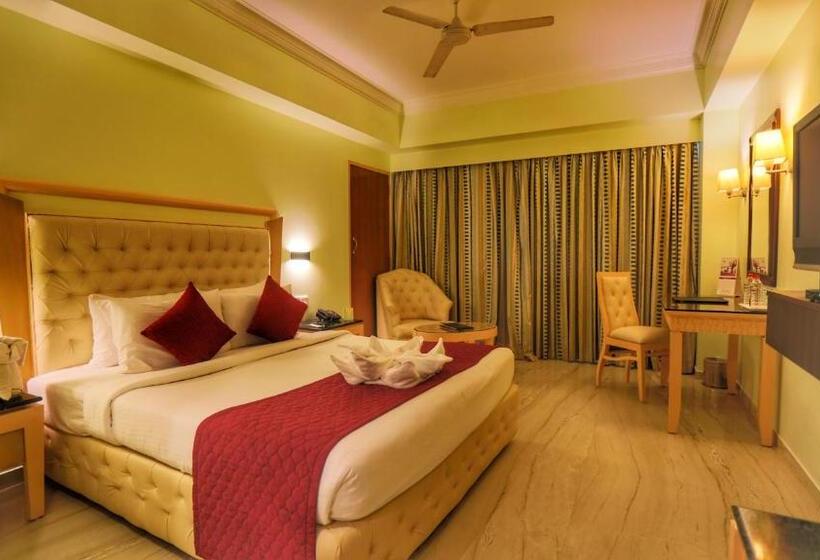 هتل Quality Inn Sabari