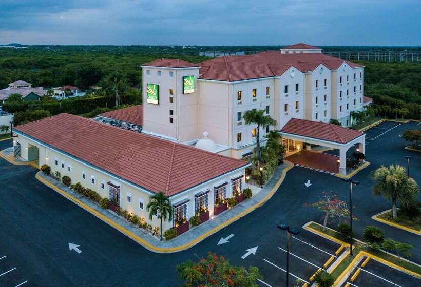 Hotell Quality  Real Aeropuerto Santo Domingo