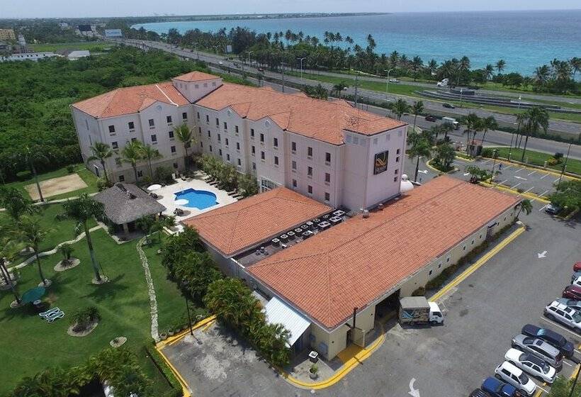 Quality Hotel Real Aeropuerto Santo Domingo
