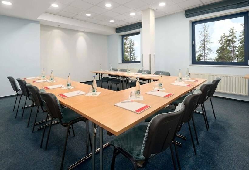 Fotos del hotel Ramada Airport  Prague:  16