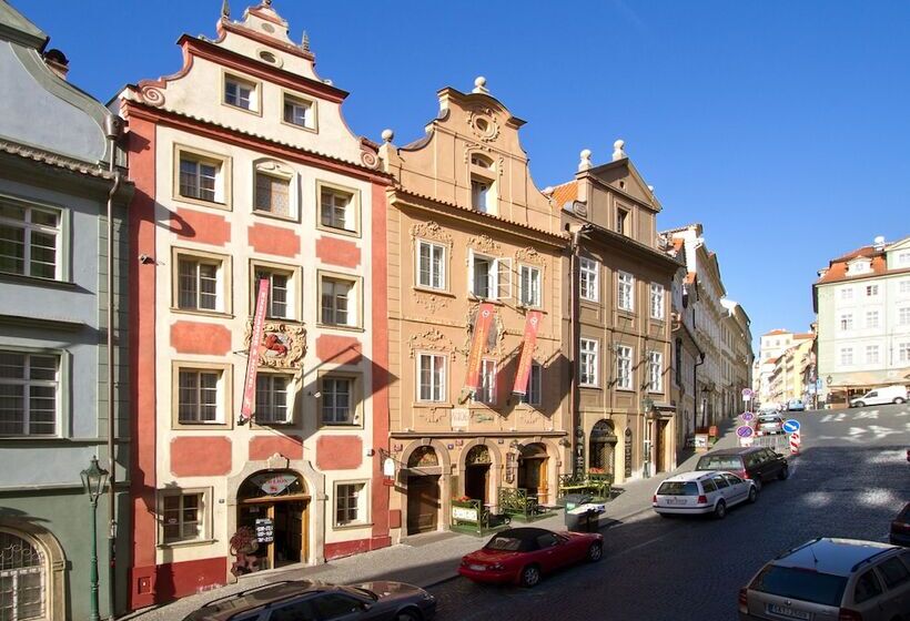 هتل Red Lion