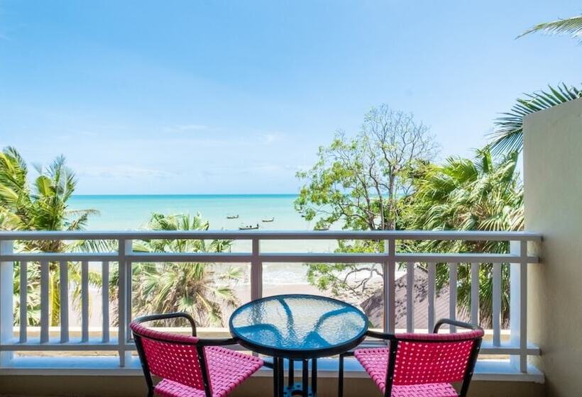 هتل Royal Phala Cliff Beach Resort
