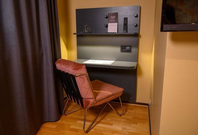 هتل Scandic Varnamo