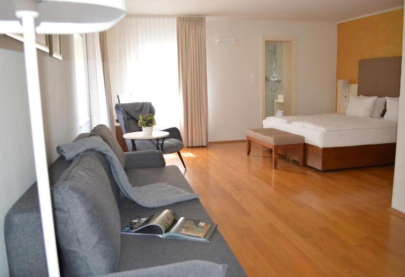 Fotos del hotel The Golden Wheel:  22