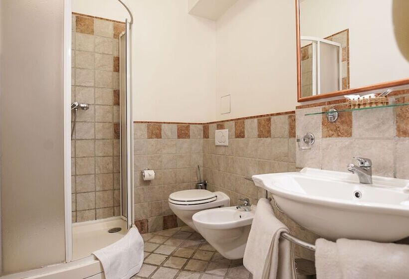 Fotos del hotel Tivoli Prague:  16