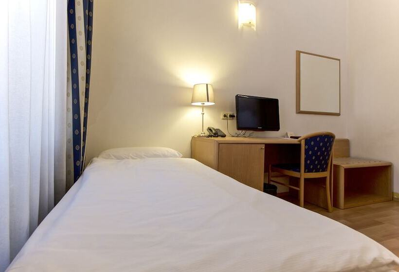 Fotos del hotel Tivoli Prague:  11