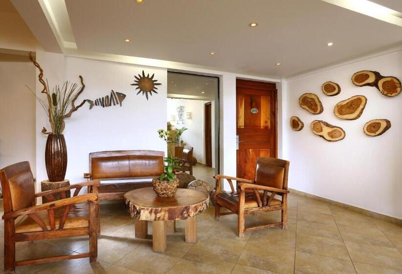 هتل Villa Taina