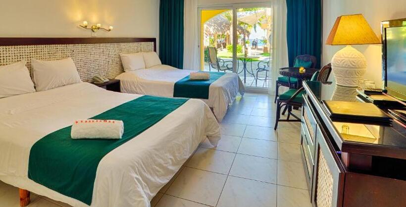 هتل Villa Taina