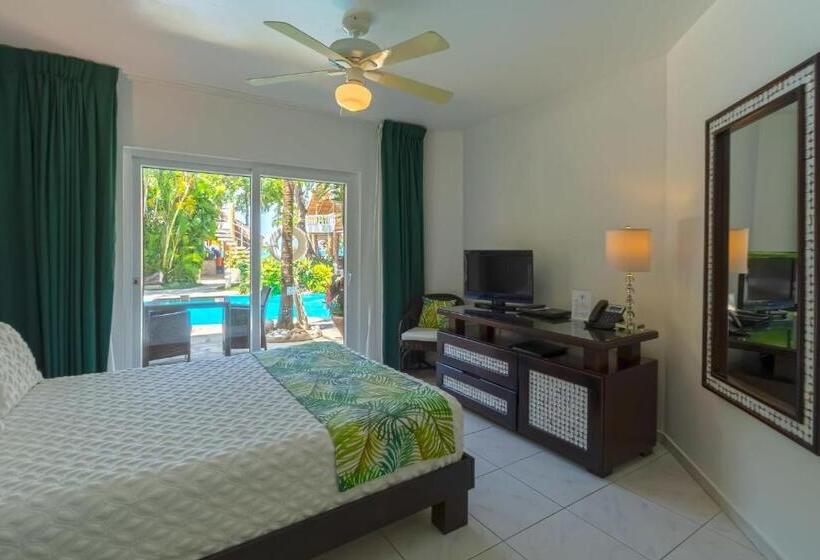 هتل Villa Taina