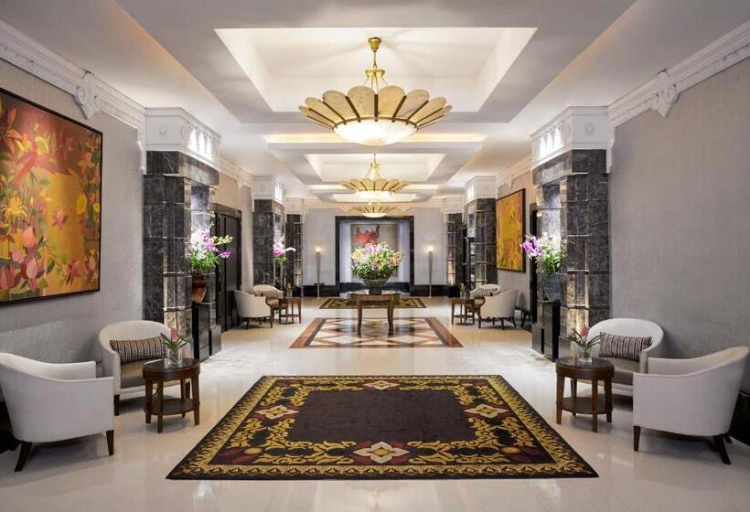 Mayfair Bangkok Marriott Executive Apartments