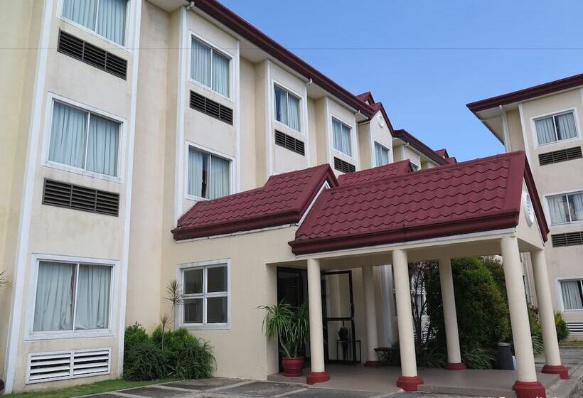 Microtel By Wyndham Batangas