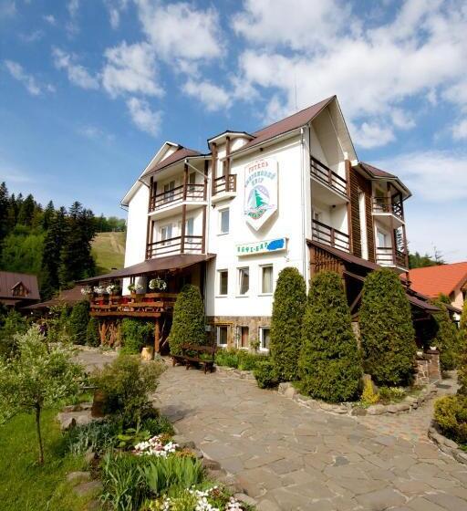 ユースホステル Smerekovyi Dvir