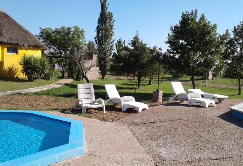 استراحتگاه Termas Sol Y Luna