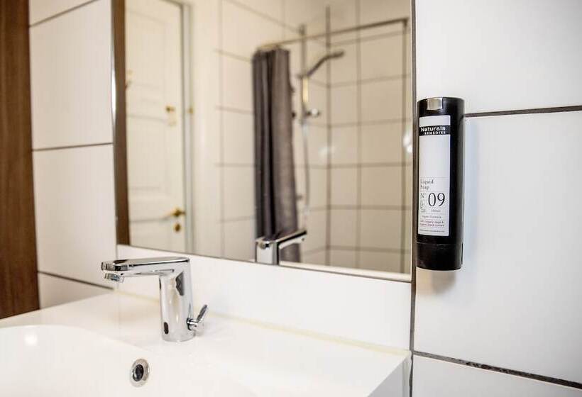 تختخواب و صبحانه Godstedlund