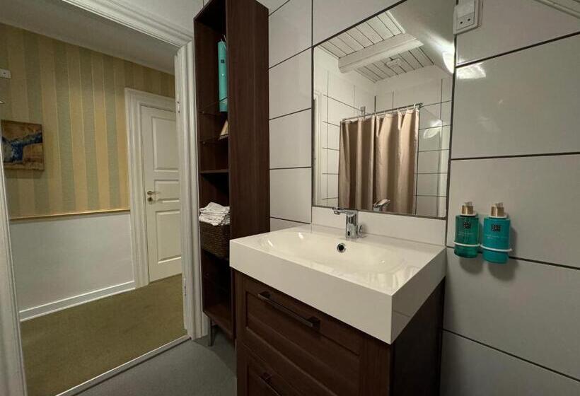 تختخواب و صبحانه Godstedlund