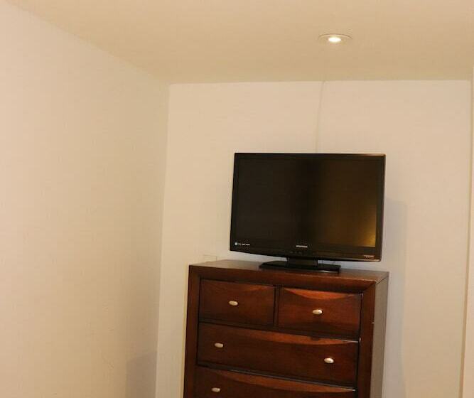 هتل On Hollywood Beach  Affordable Two Bedrooms Sleeps 6 With Two Bathrooms