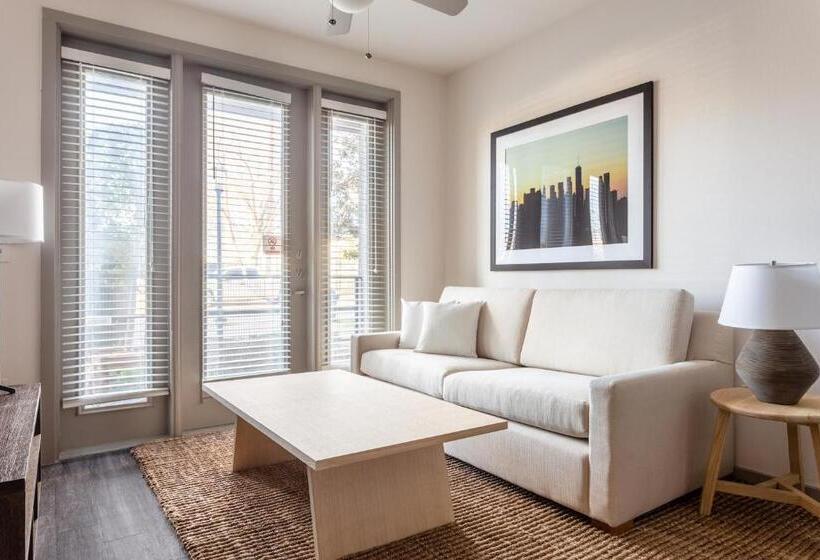 Kasa Love Fieldmedical District Dallas