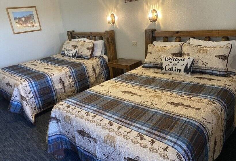 South Platte Cabins & Kennels