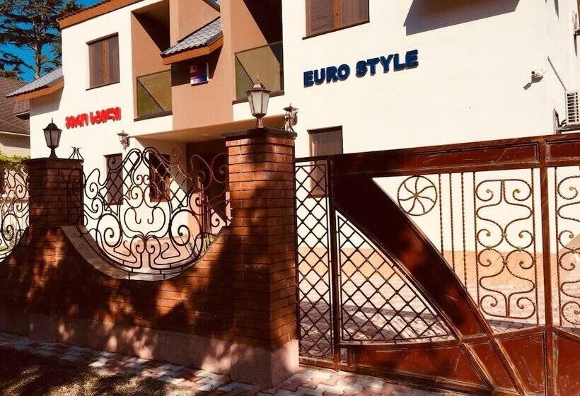 Cottage Euro Style