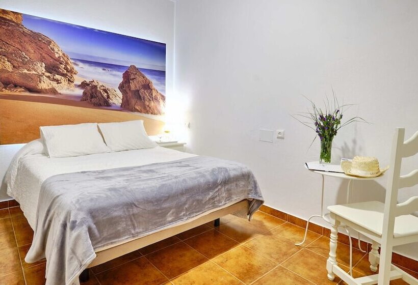 مسافرخانه Casa Reyes El Palmar