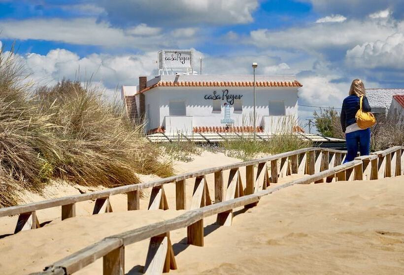 مسافرخانه Casa Reyes El Palmar