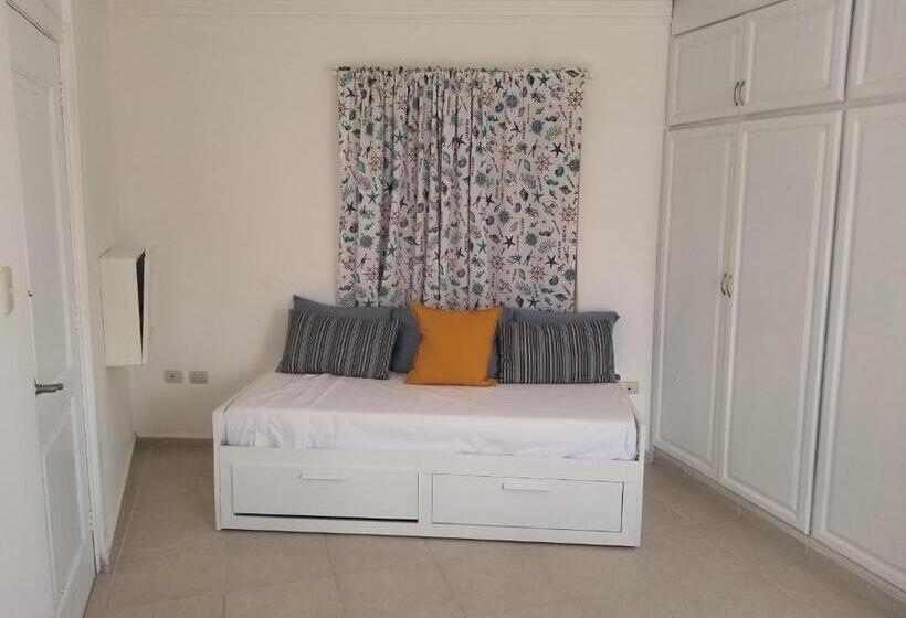 هتل Karimar Beach Condo