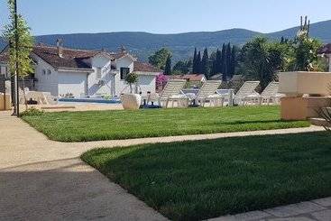 پانسیون Apartmani Niksic