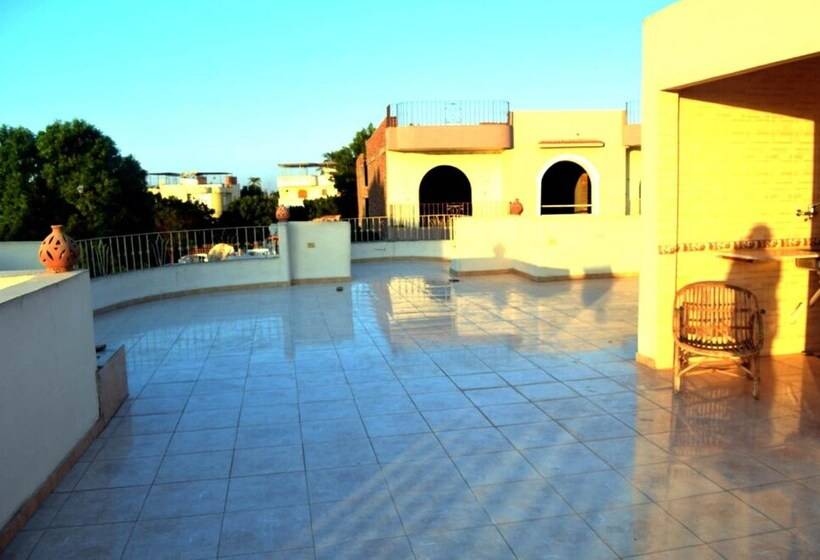پانسیون Hermina Guest House