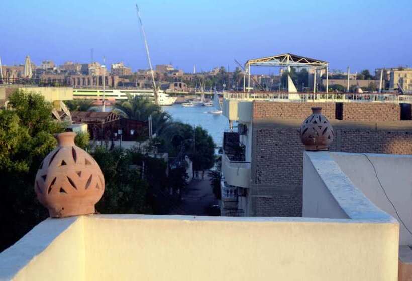 پانسیون Hermina Guest House