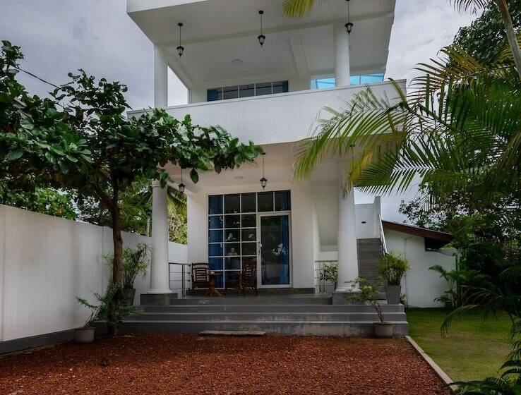 پانسیون Pearl Villa Welhengoda