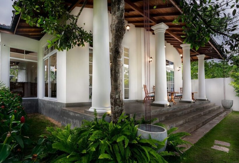 پانسیون Pearl Villa Welhengoda
