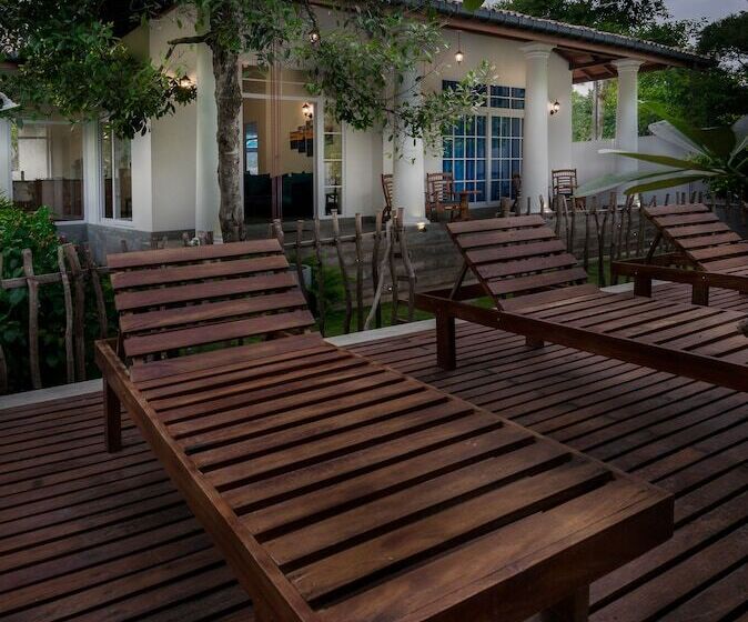 پانسیون Pearl Villa Welhengoda