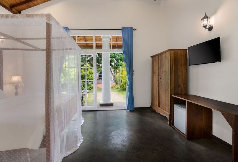 پانسیون Pearl Villa Welhengoda
