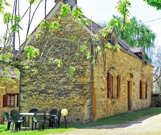渡假胜地  Combas Village De Gites
