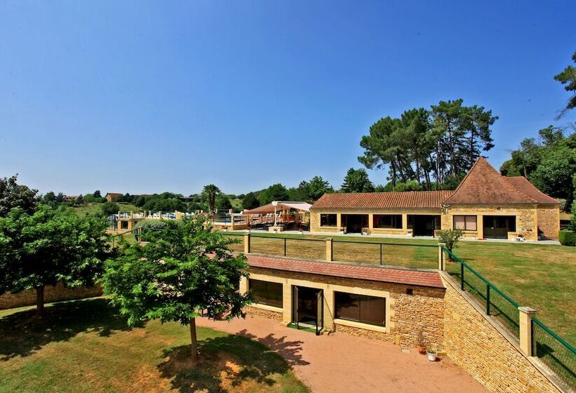 渡假胜地  Combas Village De Gites