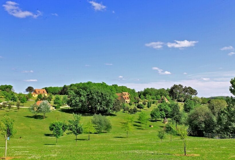 渡假胜地  Combas Village De Gites