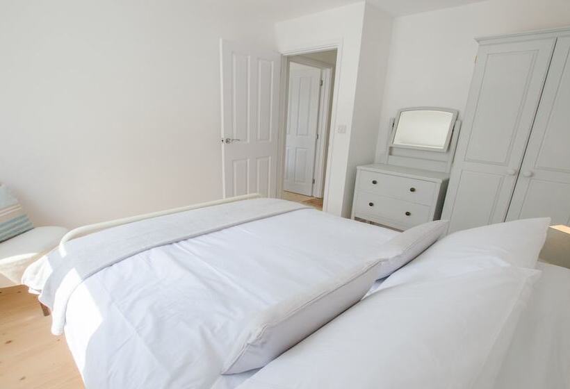 Rooftops Braunton 4 Bed Sleeps 8 Beautiful Views