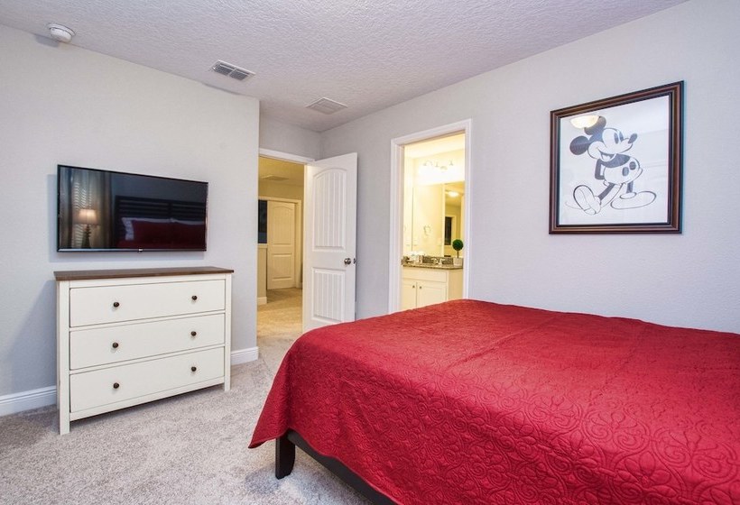 Solterra  6 Bedrooms House W/pool7040sr