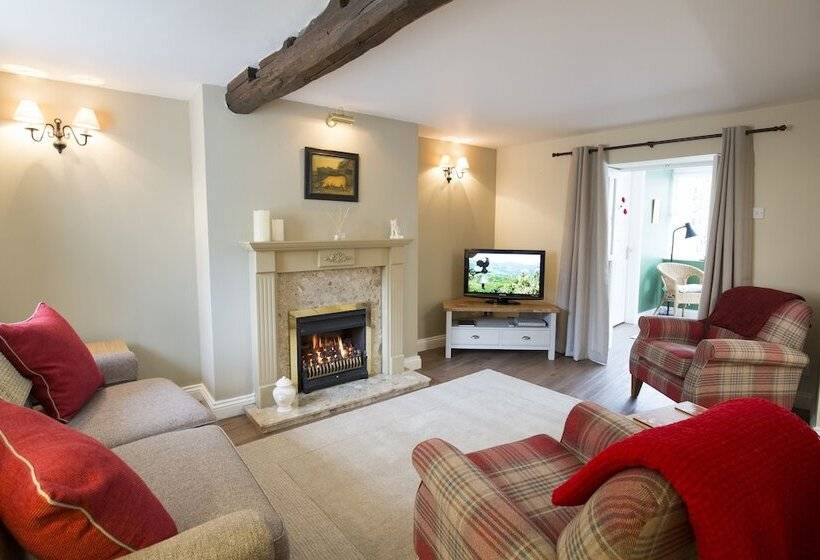 Bramwood Cottages